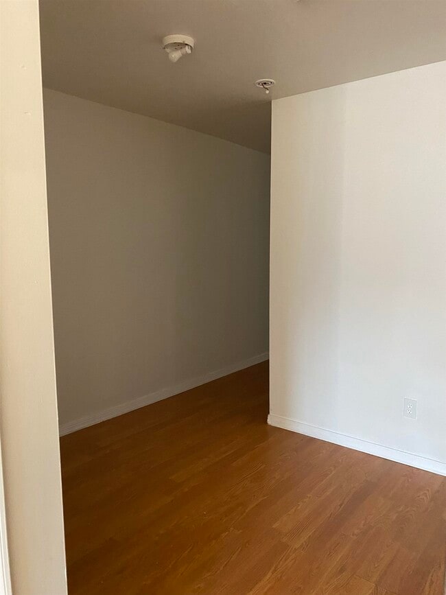 Building Photo - 106 Ocean Ave