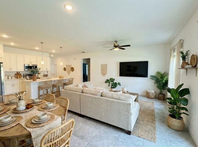 Building Photo - 2692 SW 161st Loop