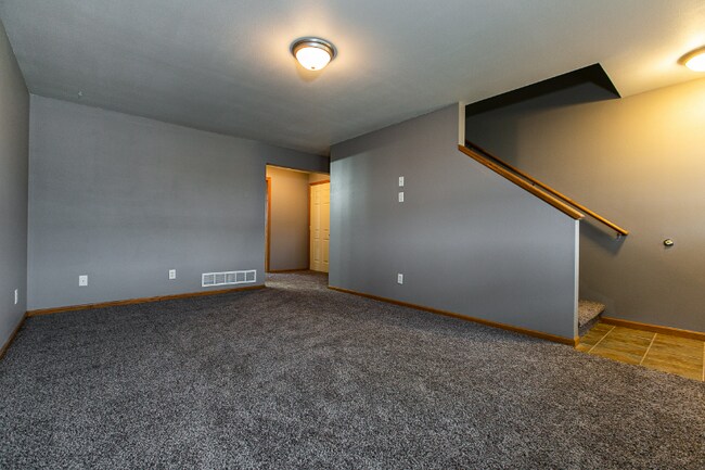 Building Photo - 3061 Stellar Eagle Dr