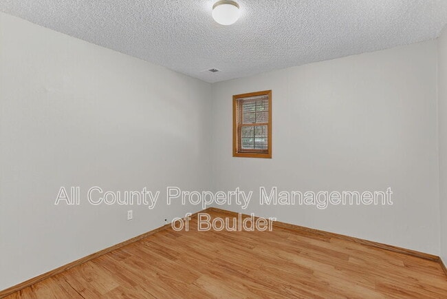 Building Photo - 2865 Sundown Ln