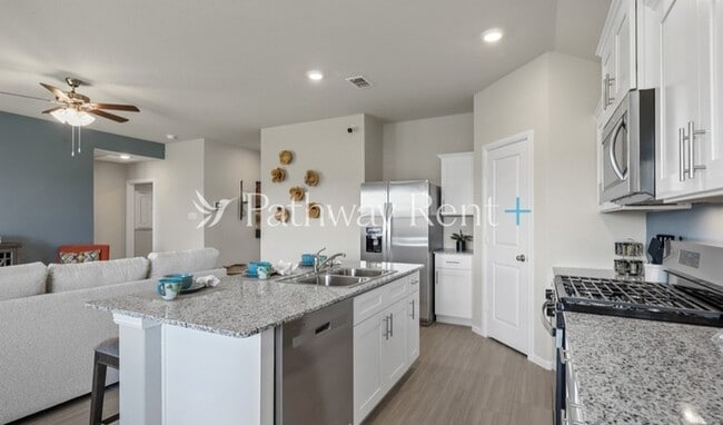 Building Photo - 9452 Mint Hill Dr