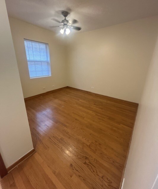 Building Photo - 1818 W Chase Ave