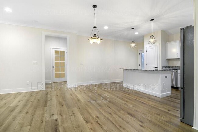 Building Photo - 6523 Ashley Springs Ct