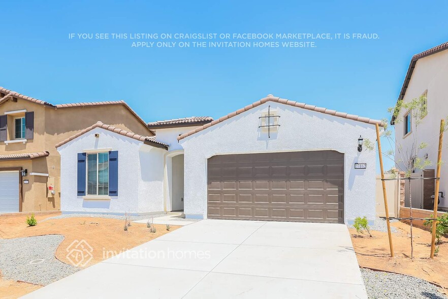 Building Photo - 27162 Sands Dr