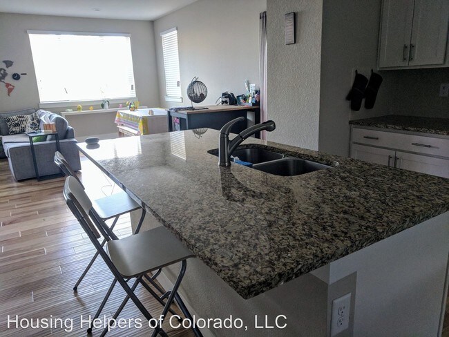 Building Photo - 653 Grandview Meadows Dr