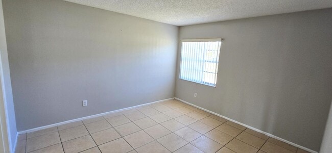 Building Photo - 12240 Conneticut Woods Ct