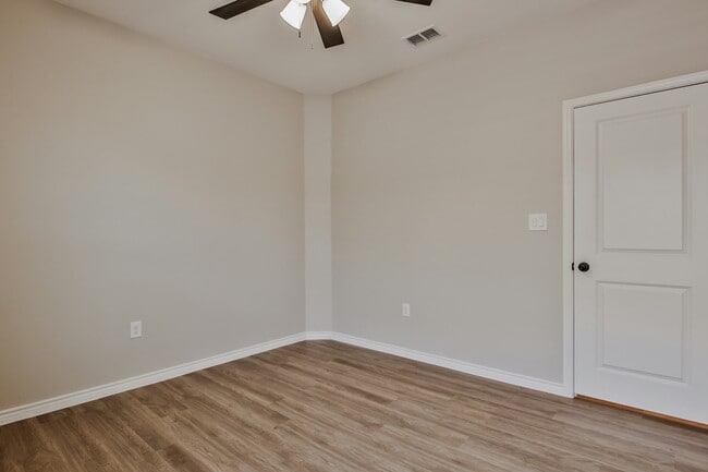 Building Photo - 1313 Corpus Ave