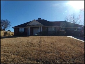 Building Photo - 103 Miramar Dr