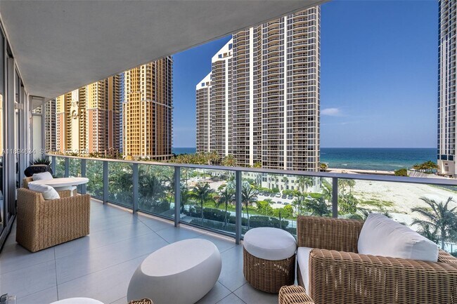 Building Photo - 17550 Collins Ave