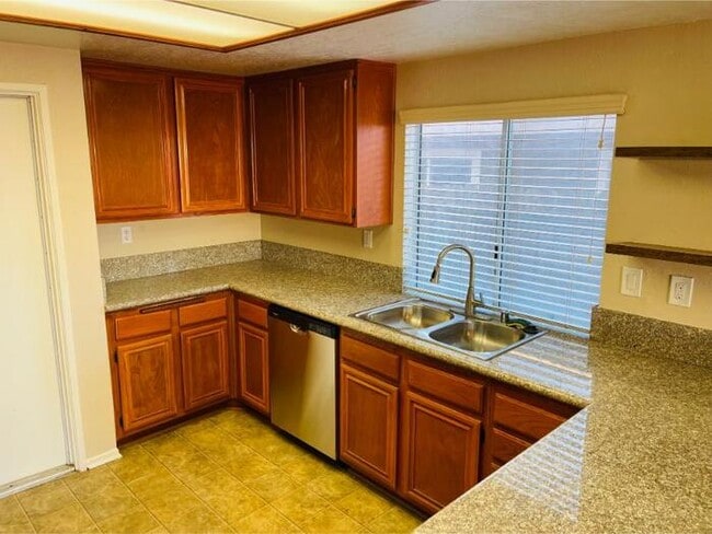 Building Photo - 27750 Connie Way