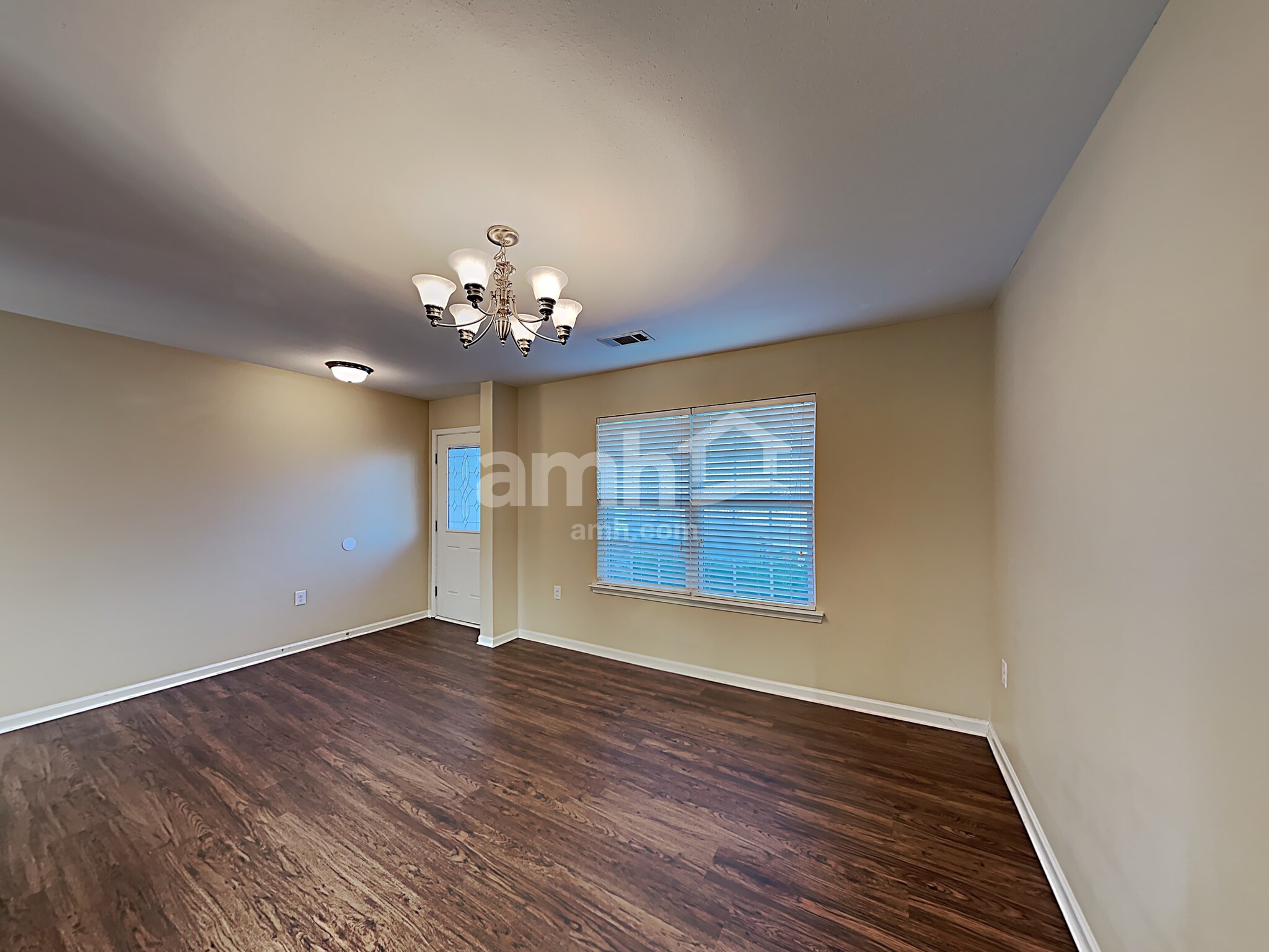 Building Photo - 2848 Tall Oaks Dr