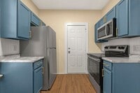 Building Photo - One bedroom available for a move in right ...