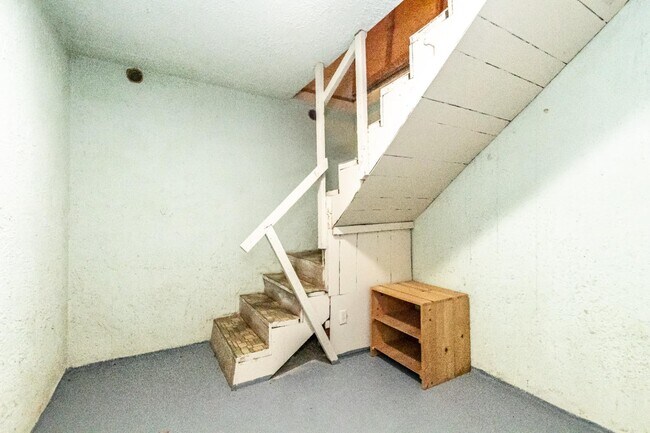 Building Photo - 2513 26th St