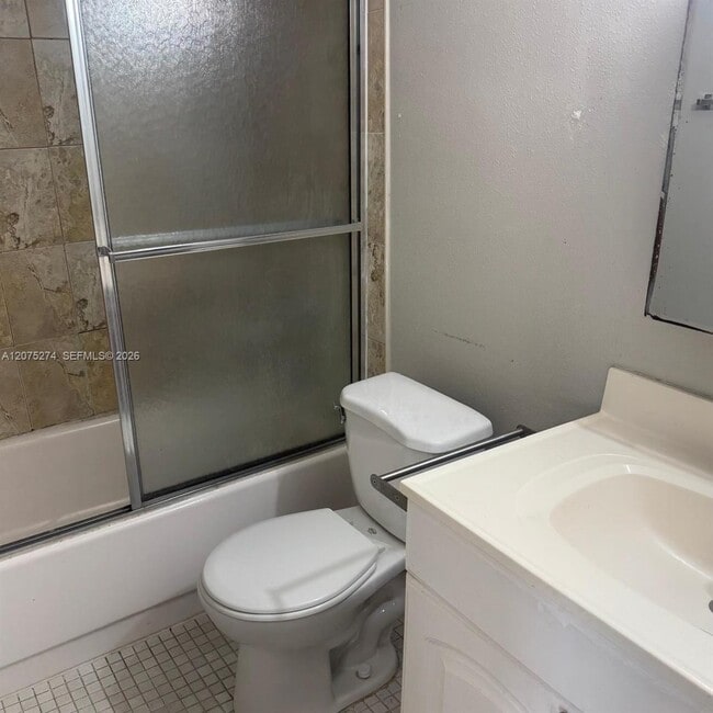 Building Photo - 506 NW 87th Ave