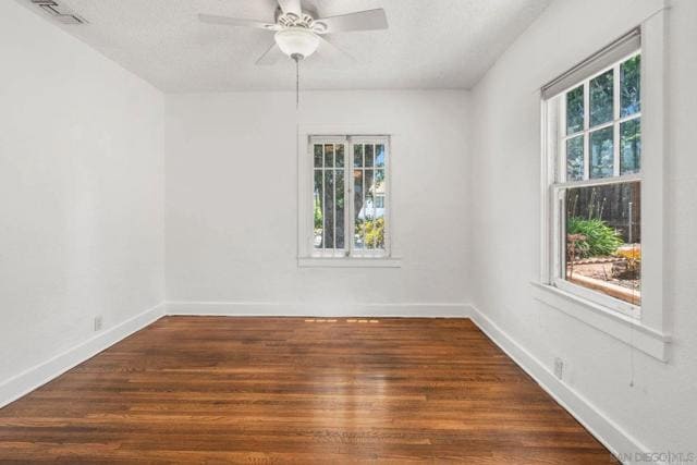 Building Photo - 145 S Grape St