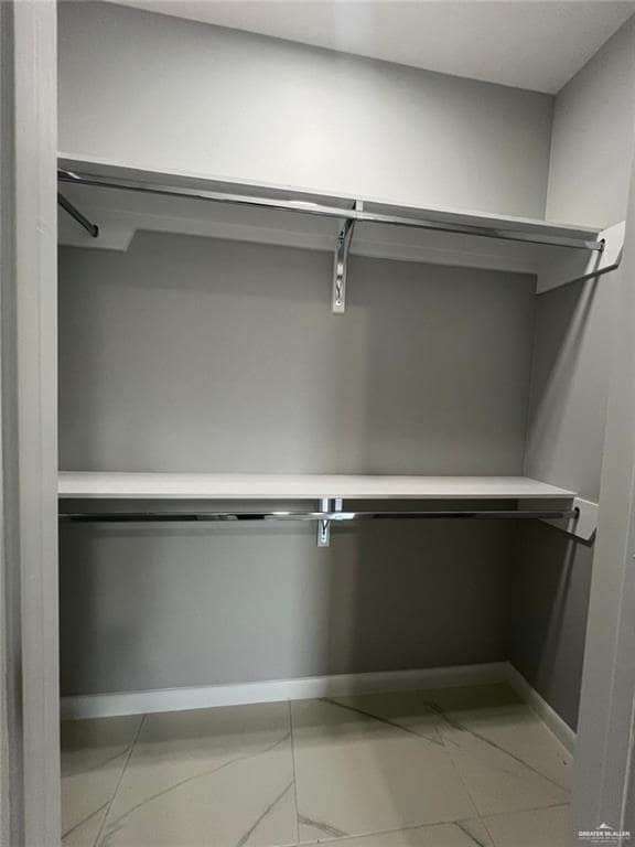 Building Photo - 14 Notre Dame Ave