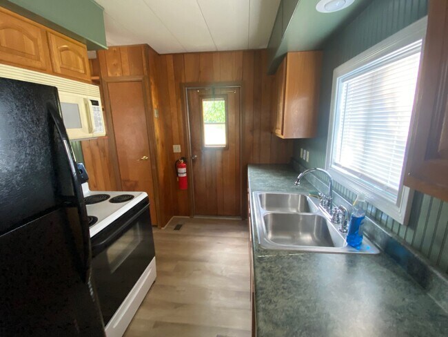 Building Photo - 11 Shovel Head Dr