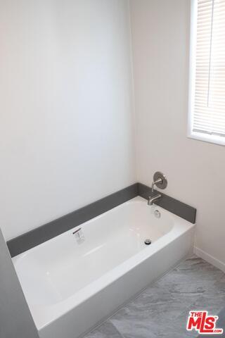 Building Photo - 10319 Ruthelen St
