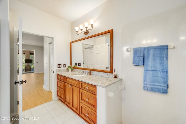 Building Photo - 129 Signature Dr