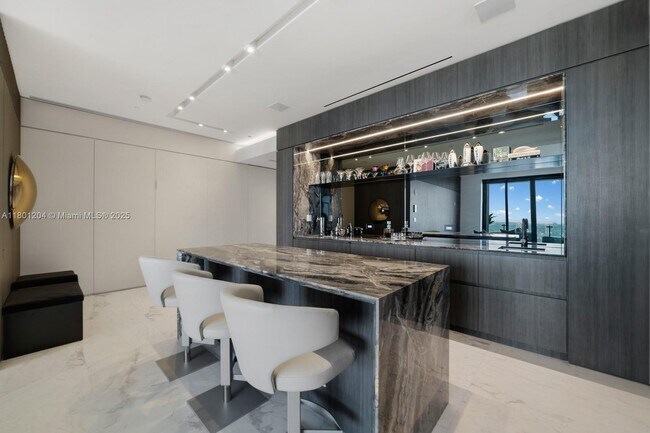 Building Photo - 17141 Collins Ave