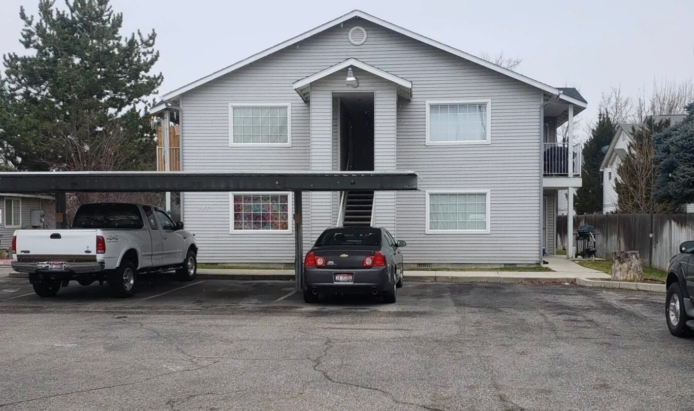 Building Photo - 5055 W Targee St