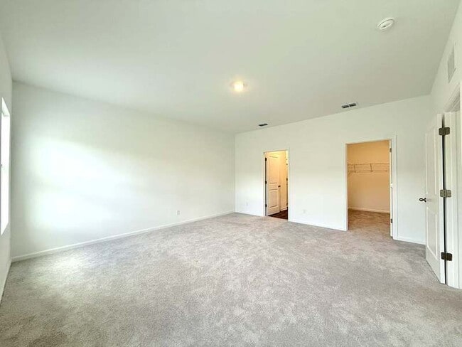 Building Photo - 14613 Italy Ave