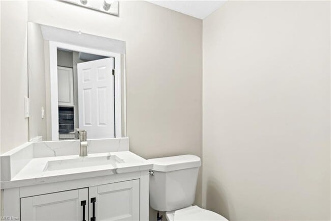 Building Photo - 22300 River Walk Ln