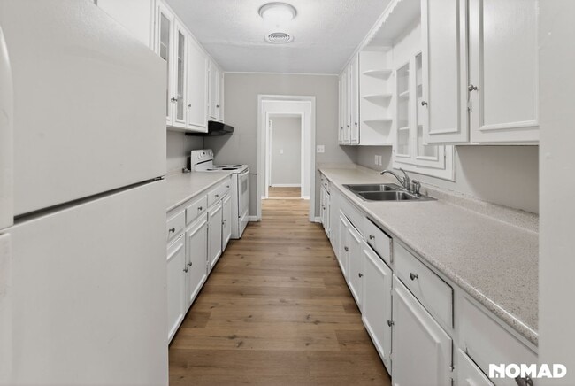 Building Photo - 3217 Cotton St