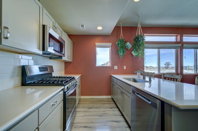 Building Photo - 11140 Feliz Wy