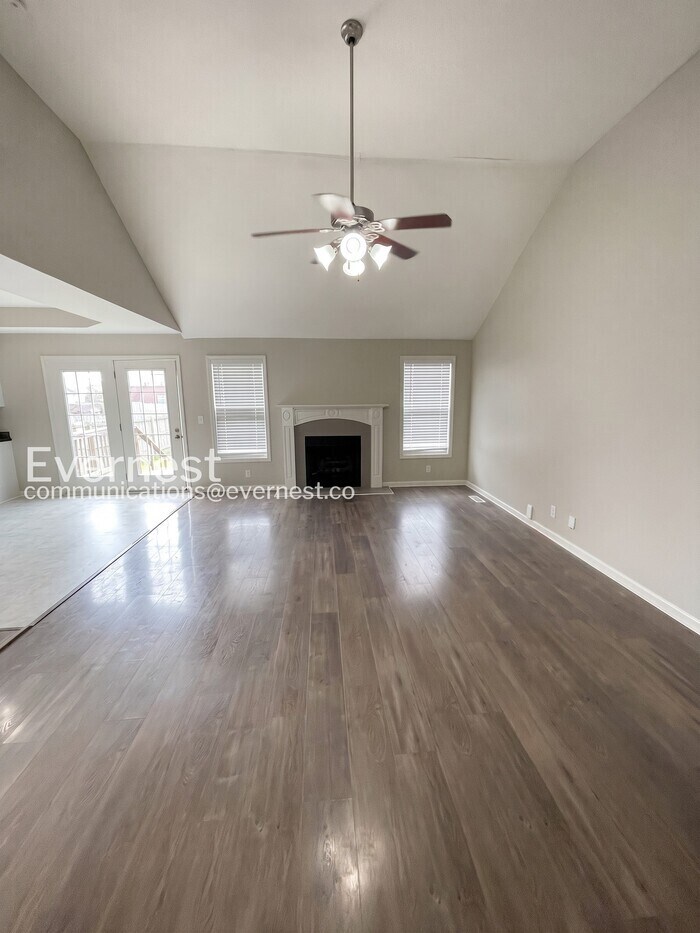 Building Photo - 3800 N Cindy Jo Dr