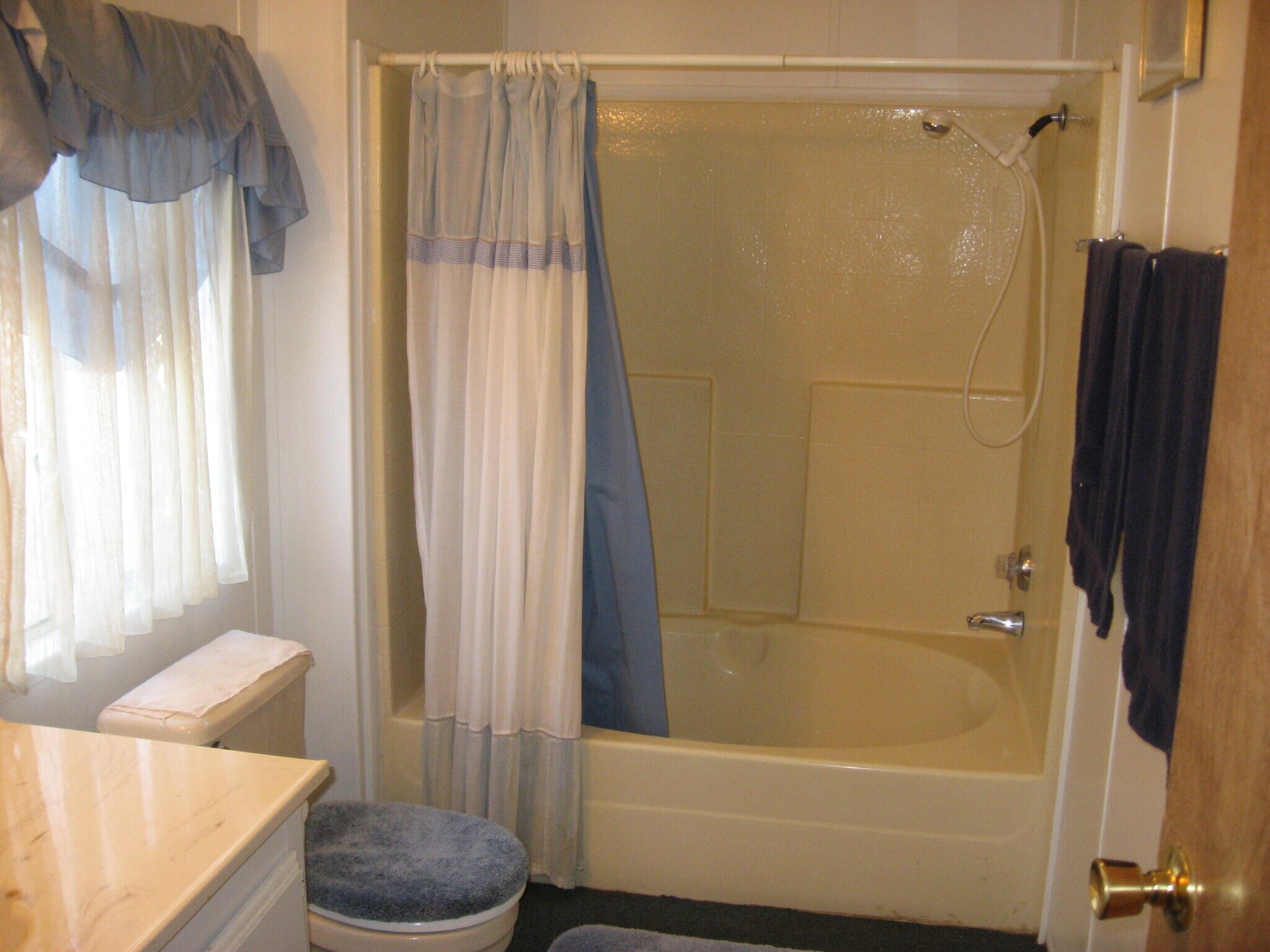 Building Photo - 20205 Henry Rd