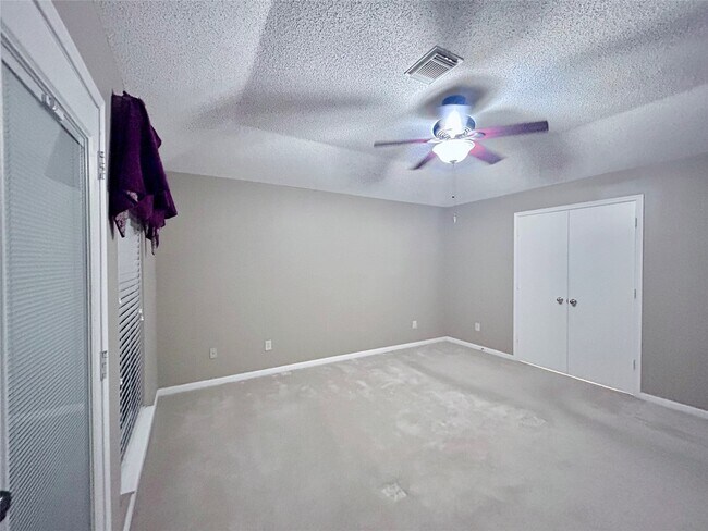 Building Photo - 10011 Territory Ln