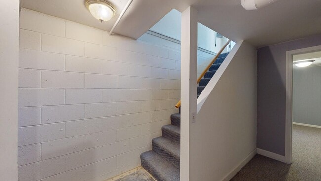 Building Photo - Cute 3 Bedroom Townhouse in SE Ames