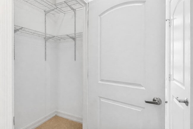 Building Photo - 701 S Olive Ave