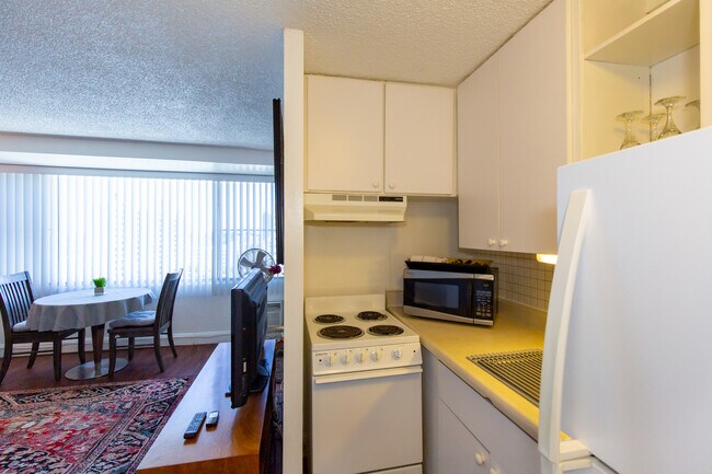 Building Photo - 2888 Ala Ilima St