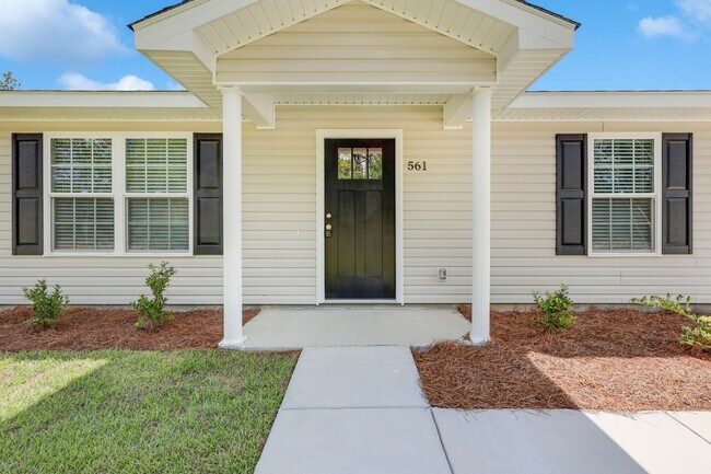 Building Photo - JESUP HOME FOR RENT!!
