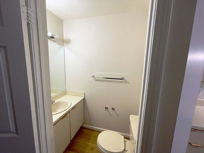Building Photo - Spacious Condominium