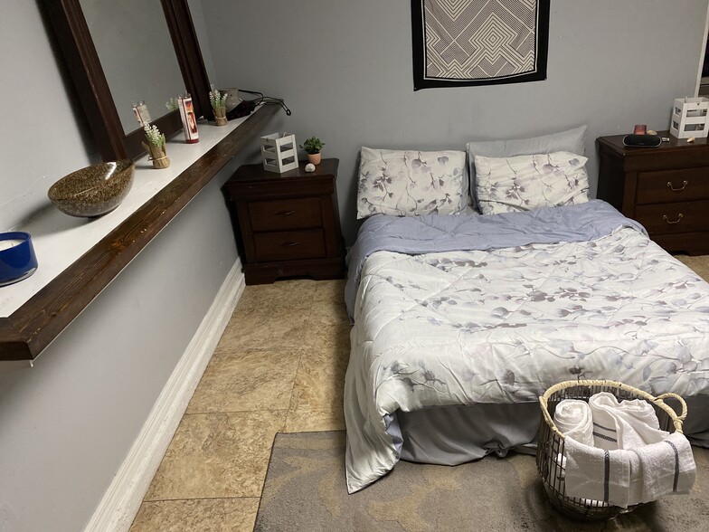 Building Photo - 12828 Kings Lake Dr