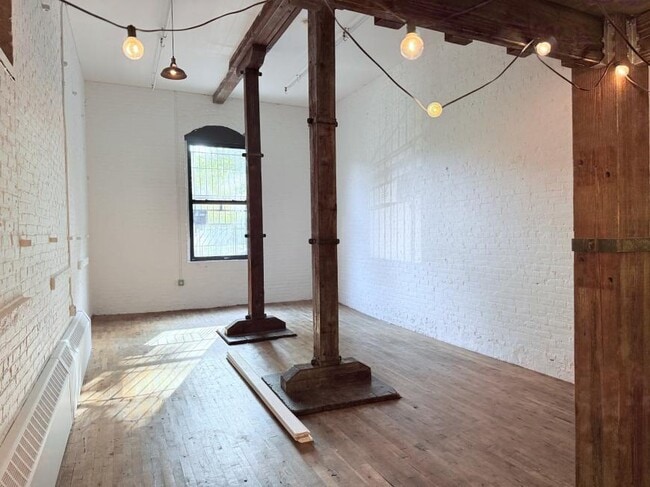 Building Photo - 1 bedroom in Brooklyn NY 11231
