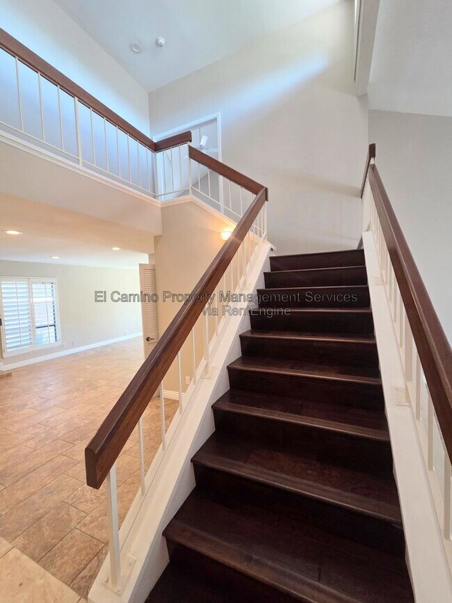 Building Photo - 2702 Belmont Ct