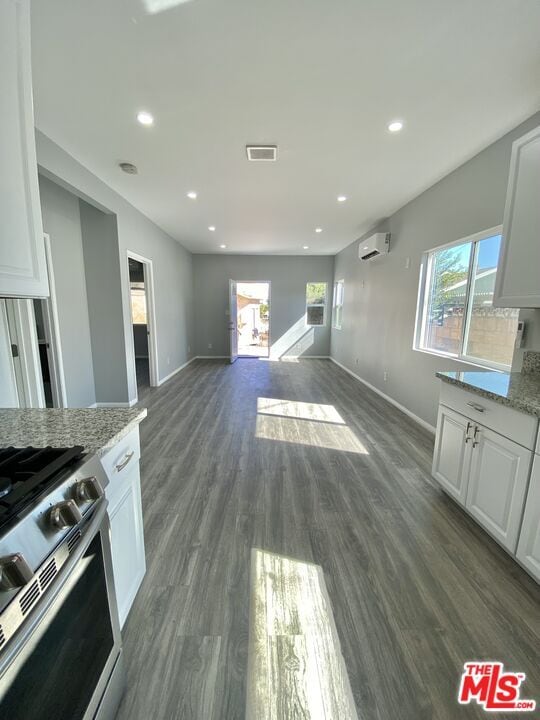 Building Photo - 5451 Brynhurst Ave