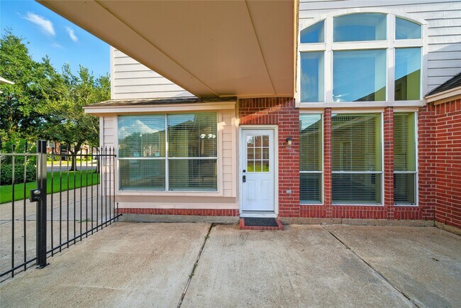Building Photo - 6415 Coley Park