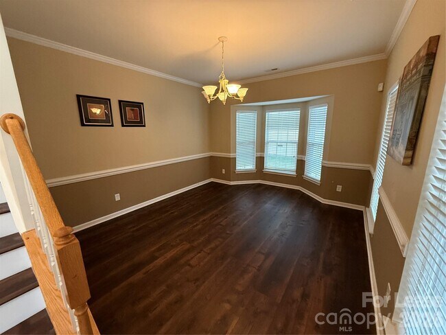 Building Photo - 15622 Troubadour Ln