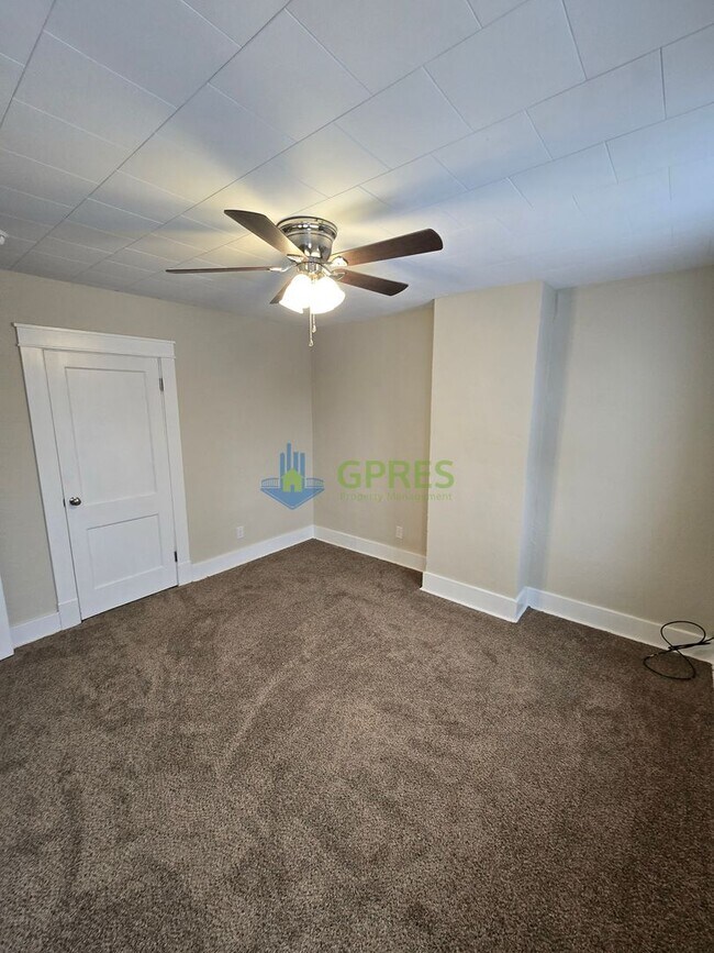 Building Photo - Newly renovated Beechview Home with Bonus Room walking distance to the T