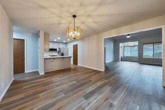 Building Photo - Updated 2 Bed, 2 Bath Duplex with Private Fenced Yard in Rescue!