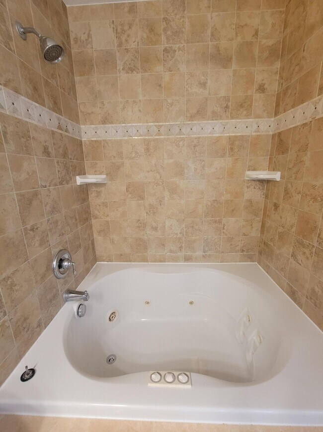 Building Photo - 1130 Shoma Dr