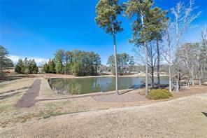 Building Photo - 496 Spring View Dr