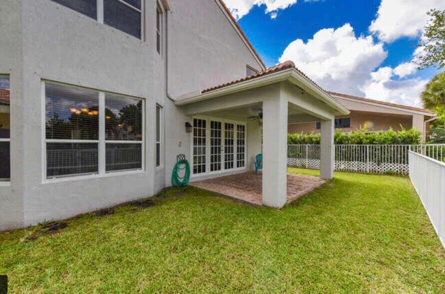 Building Photo - 12246 Colony Preserve Dr