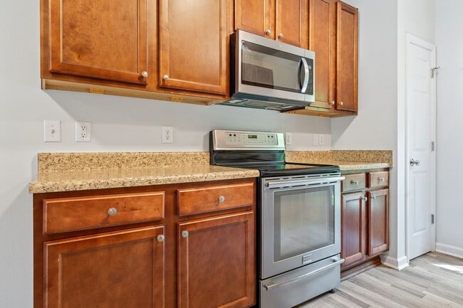 Building Photo - Duplex Rental Available in Garner – 4 Bed, 2.5 Bath with Garage & Private Backyard