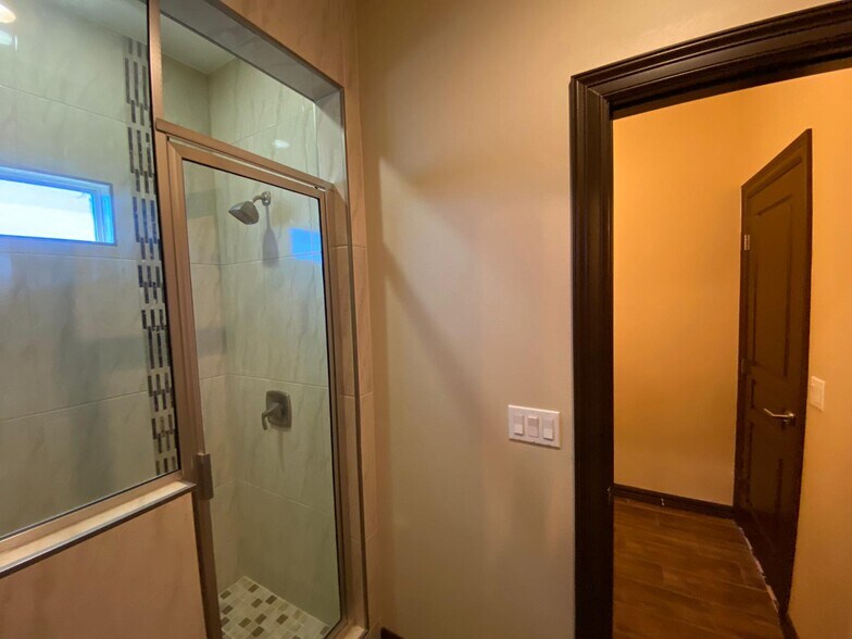 Building Photo - 13921 N 36th St